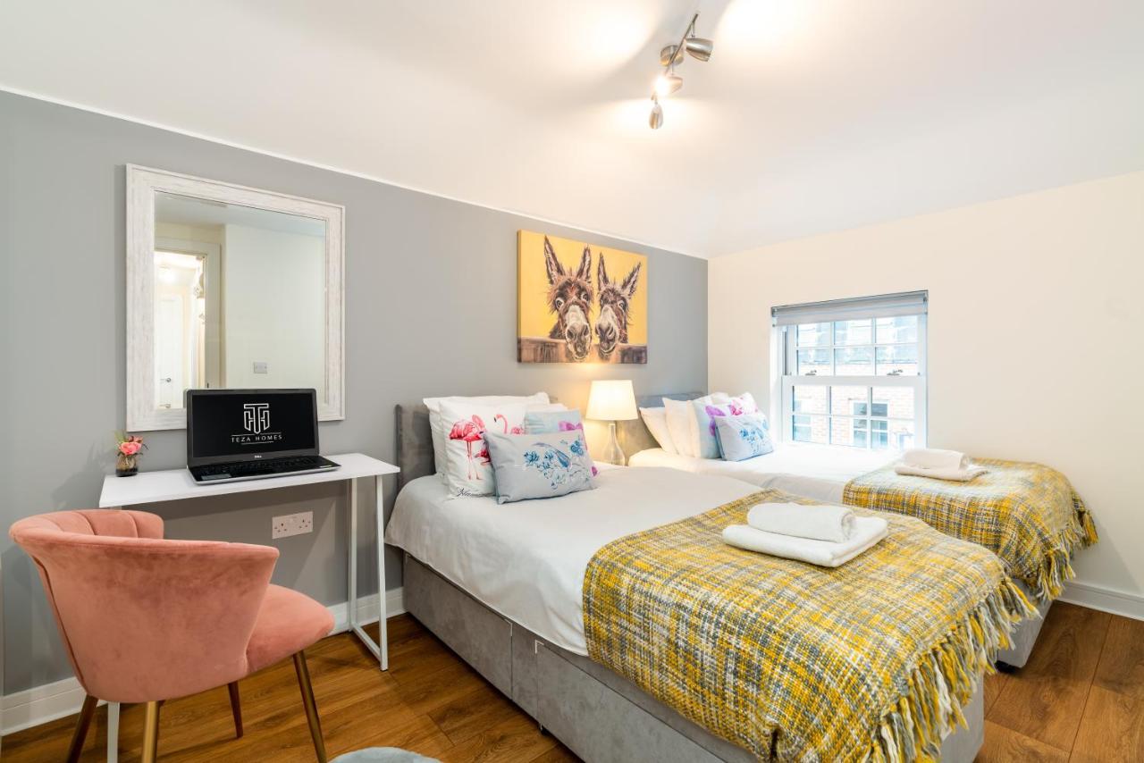 Town Center Apartment With 55” Smart Tv+Netflix Andover Exteriér fotografie